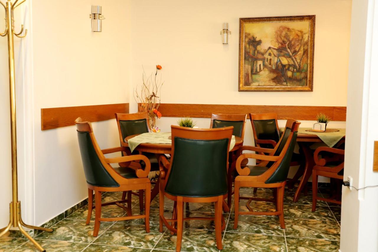 Hotel Mishel Kocherinovo Экстерьер фото